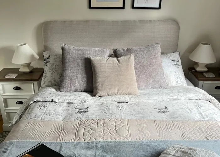 Westport Holiday Home *