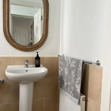 Westport Holiday Home Σπίτι διακοπών *